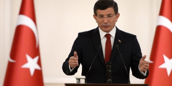 Davuto�lu, geli�meleri anbean takip ediyor