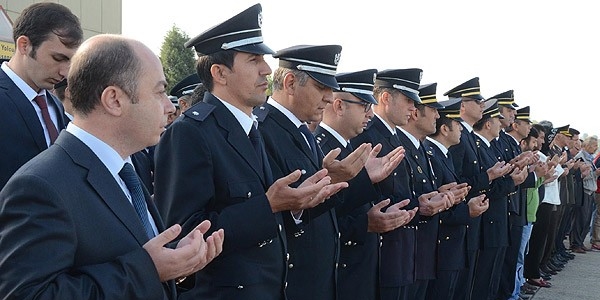 Şehit polislerin naaşları memleketlerine getirildi
