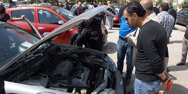 İkinci el otomobil fiyatları 'kanat taktı'