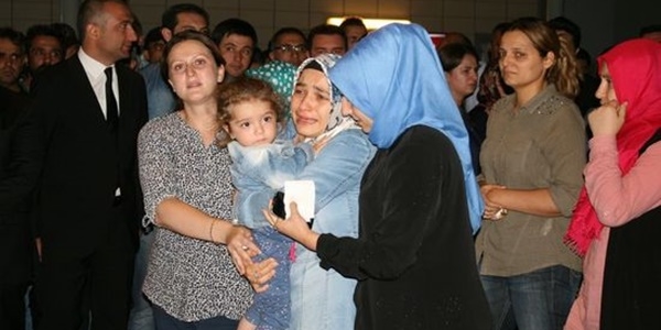Şehit polisler için Ankara'da tören