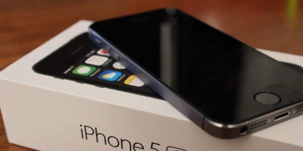 8 GB hafızalı ucuz iPhone geliyor