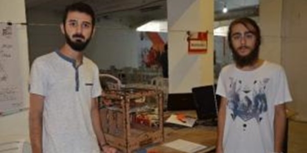 Üniversiteli gençler 3 boyutlu yazıcı üretti