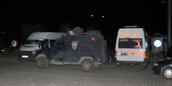 Muş'ta zırhlı polis aracına roketatarlı saldırı