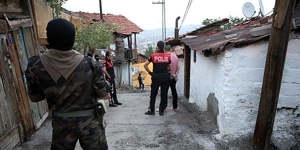 Polis çetelere göz açtırmıyor