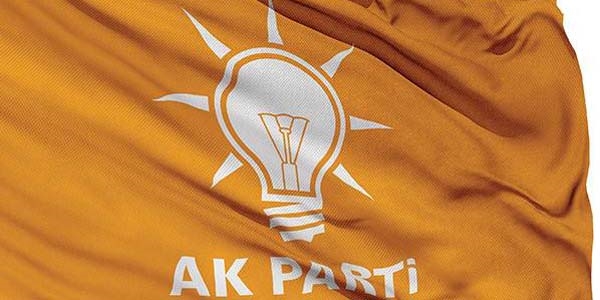 AK Parti seçim ittifakı için Saadet Partisi ile görüştü