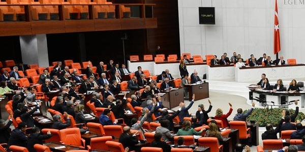 Partiler listelerini şekillendiriyor
