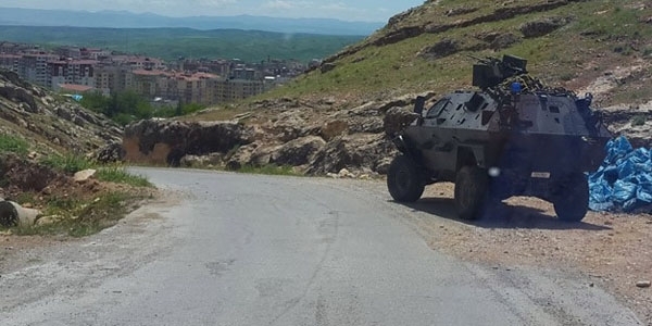 Van'da tabura taciz ateşi: 1 asker yaralı