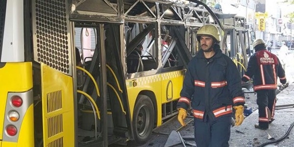 Emniyet: 20 polis ve 6 belediye zab�ta g�revlisi yaraland�