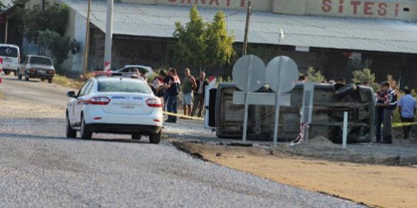 Manisa'da trafik kazası: 2 ölü