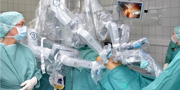Trkiye robotik cerrahide Avrupa'da ilk bete