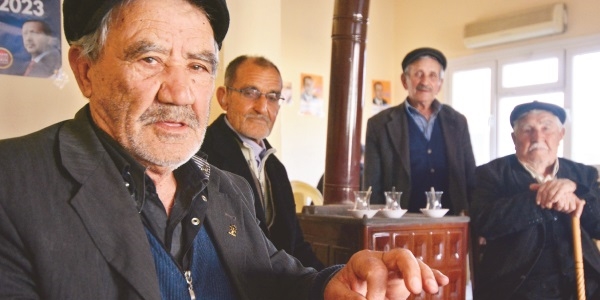 Emeklilerin yaşı arttıkça maaşı artacak!