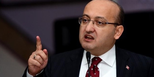 Akdo�an: MHP �calan'la g�r��meler yap�ld���n� itiraf etti