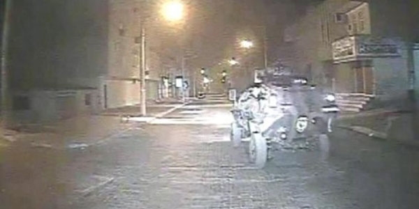 Nusaybin'deki polis aracına saldırı anı kameralara yansıdı