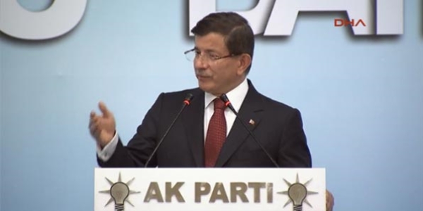 Başbakan Davutoğlu'dan Diyarbakır'a sürpriz ziyaret