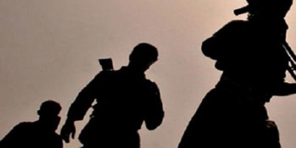 Uludere'de 2 kad�n ter�rist teslim oldu