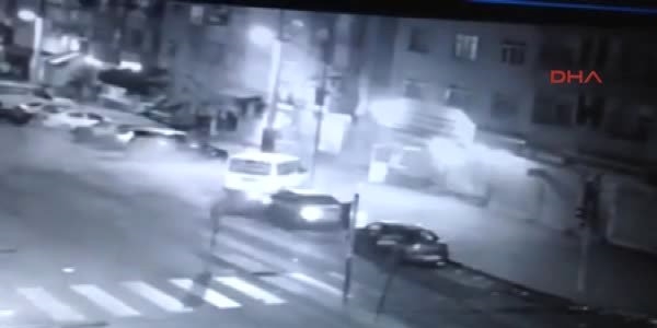 Diyarbakır'da, roket atan PKK'lı öldürüldü