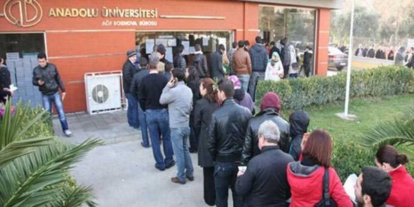 AÖF'de 2. üniversite kayıtları için son gün