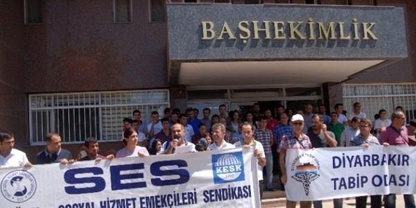 SES, sağlık çalışanlarına saldırıları protesto etti