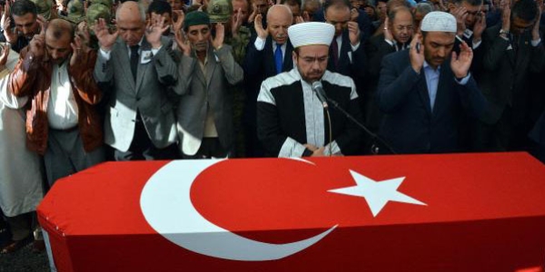 Şehit Uzman Onbaşı Arda Erzurum'da toprağa verildi