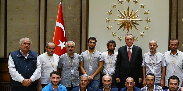 Erdoğan serbest bırakılan işçileri kabul etti