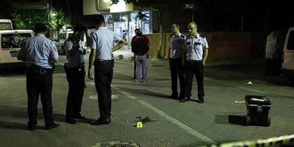 Polis lojmanlarına roketatarlı saldırı