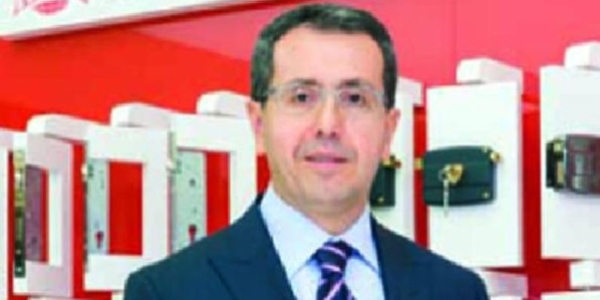 Ünlü işadamı Mehmet Çevik'e silahlı saldırı