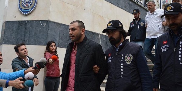 Ahmet Hakan' darbedenlerden 3' AK Parti'den ihra edildi