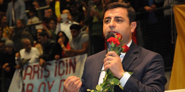 'Türkiye'deki bütün kimlikleri kardeşçe bir arada yaşatabiliriz'