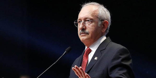 'Eğitim sisteminin tepeden tırnağa değişmesi lazım'