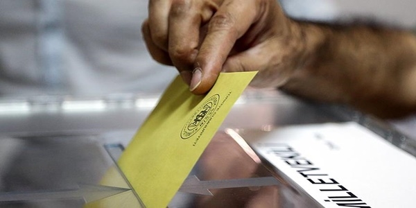 Partilerin ekonomi vaatleri 'gençleşti'