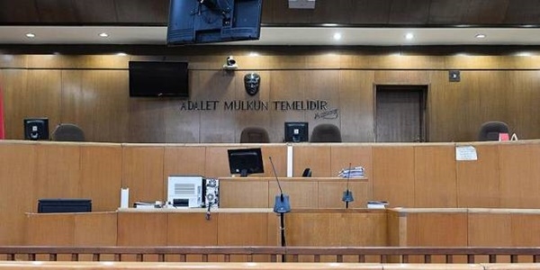 HDP'nin Eyüp ve Beşiktaş ilçe eş başkanları tutuklandı