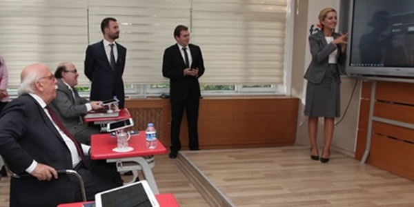 MEB'in eğitim programı 'EBA' tanıtıldı