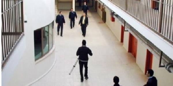 'Cezaevi yapımı şarap' mahkümları zehirledi