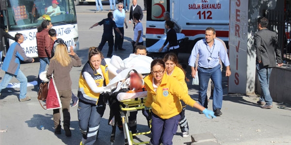 Hastaneye kaldırılan 71 kişiden 4'ü hayatını kaybetti