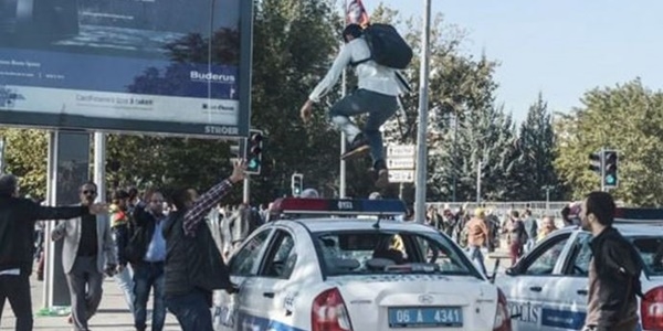 Patlama olduğu gibi saldırıya geçtiler