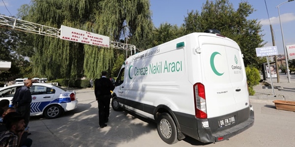 40 cenaze Adli Tıp Kurumu'na götürüldü