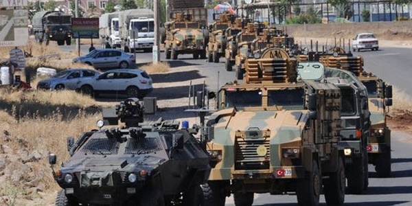 Şırnak'a dönemin en büyük askeri sevkiyatı gerçekleştirildi