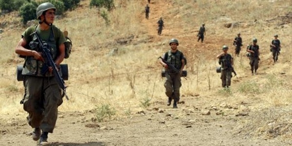 Erzurum'da 2 asker ehit oldu