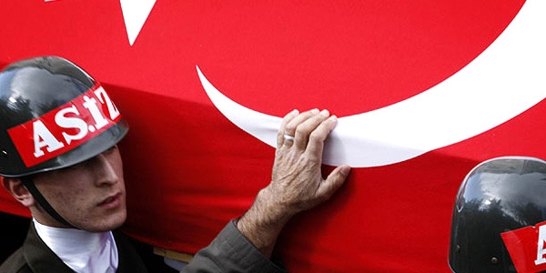 O�lunun �ehit haberini cezaevinde ald�!