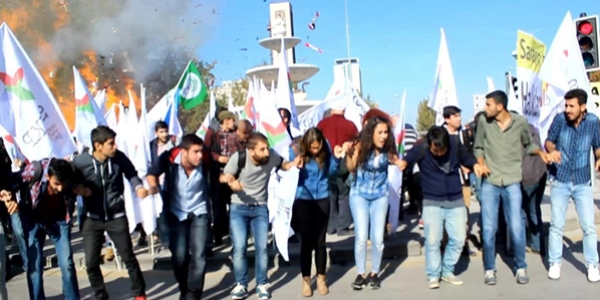'Halayı çekerken patlama görüntüsü kadrajıma girmiş'