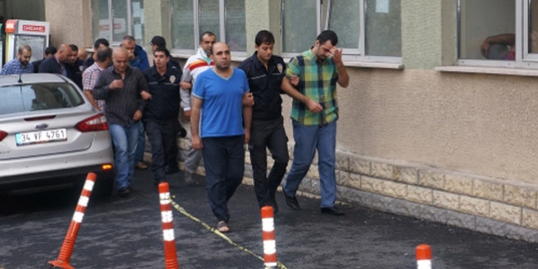 Askeri ihaleler yolsuzluk operasyonu: 12 gzalt