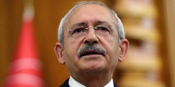'Bürokratların görevden alınması yeterli değil'