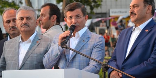 AK Parti, �zmir mitingi ertelendi