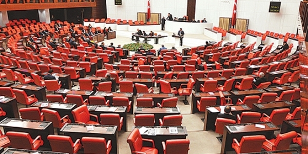 2016 yılı bütçesi TBMM Başkanlığına sunuldu