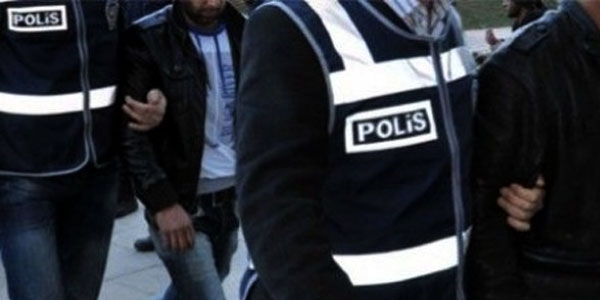 İstanbul'da gece yarısı operasyon: 50 gözaltı
