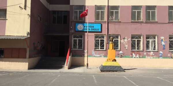 Diyarbakırlı çocukların bayrak sevgisi/ VİDEO