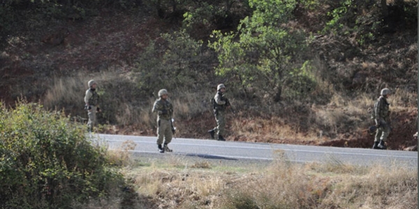 Tunceli- Plmr karayolu'nda patlama: 2 ehit