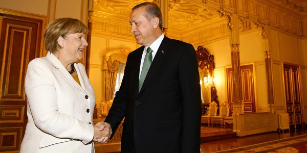 Erdoan, Merkel'i kabul etti