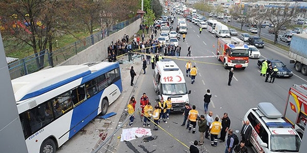 Trafik kazaları her yıl 1 milyon 250 bin can alıyor