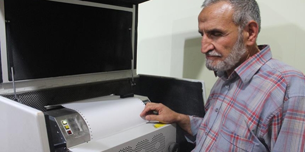 G�rme engelliler i�in 20 y�ld�r Kur'an-� Kerim bas�yor